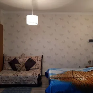 Апартаменты Zhenis Street, Астана